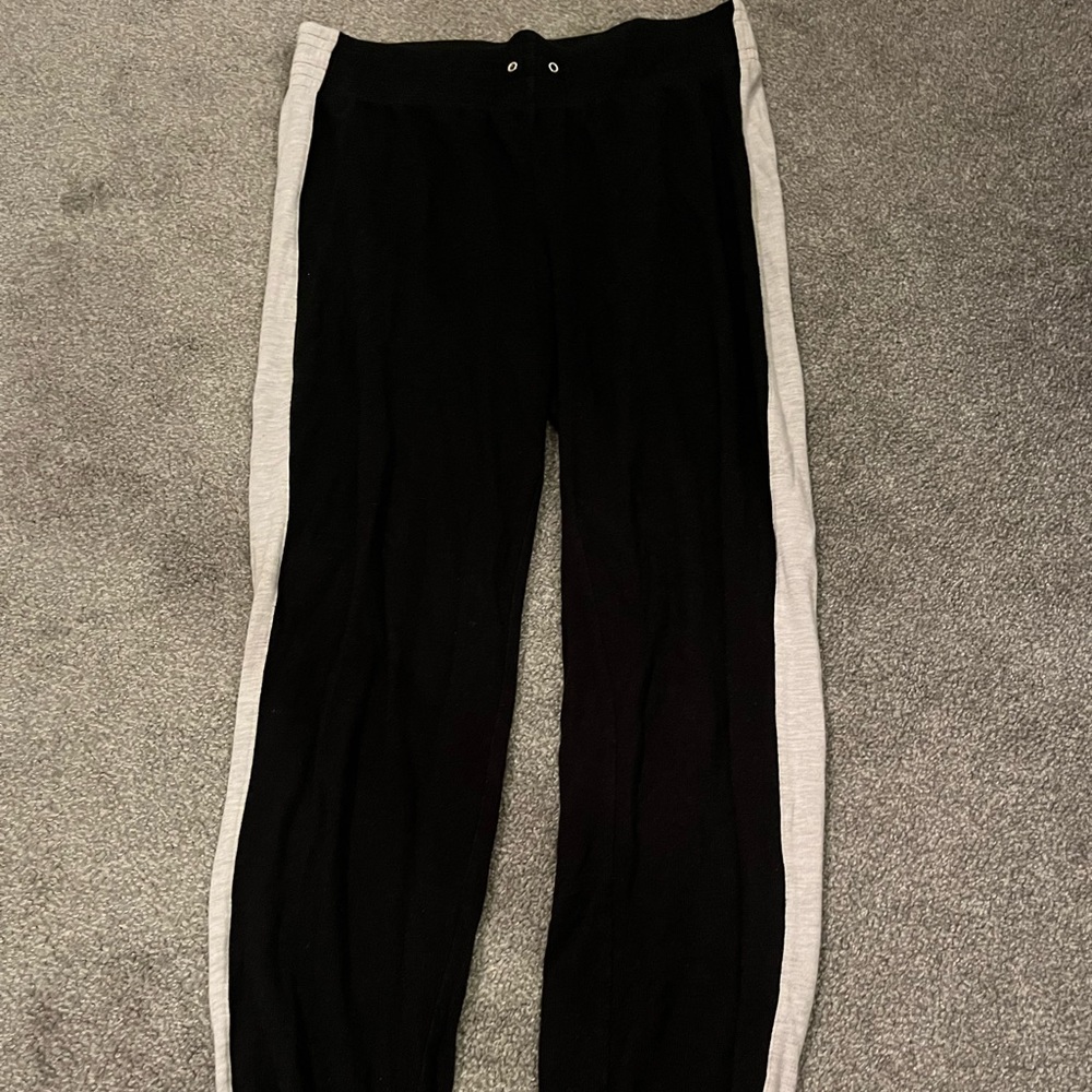Monrow black sweatpants